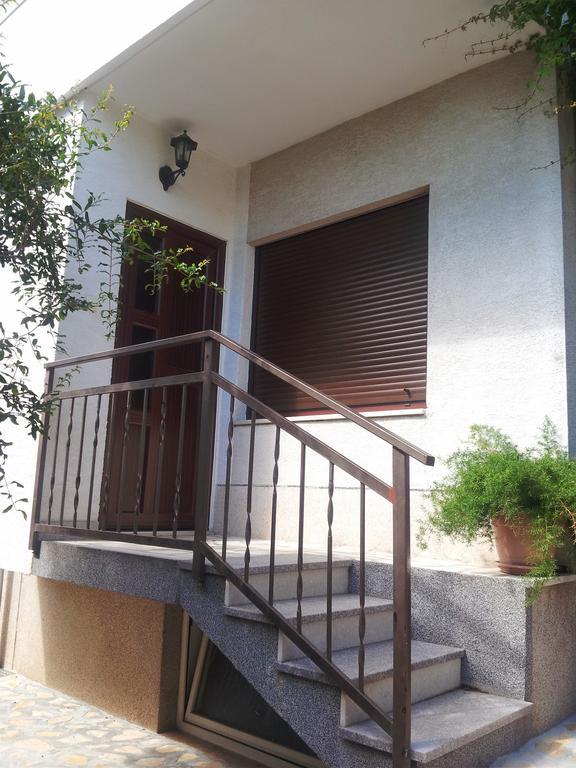 טרוגיר Apartments Sofija מראה חיצוני תמונה